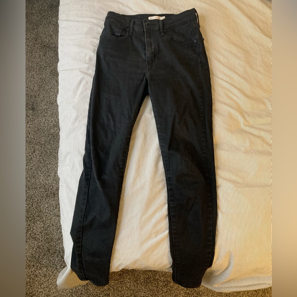 Levi’s Mile High Skinny Jeans